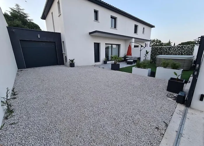 Magnifique Villa Avec Jacuzzi En Option