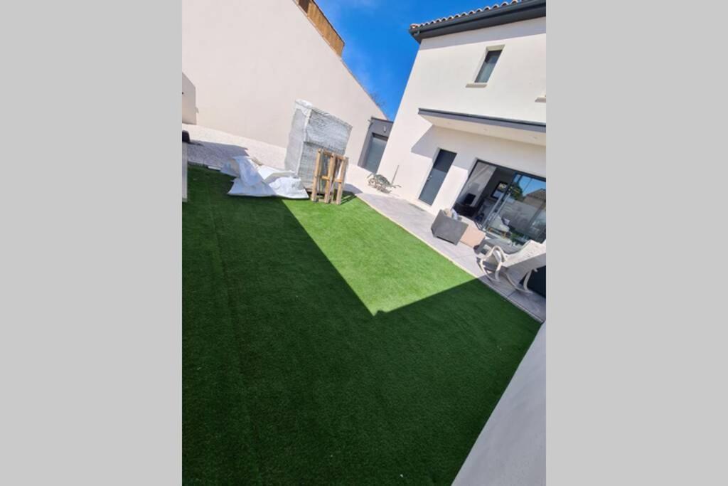 Magnifique Avec Jacuzzi En Option Villa